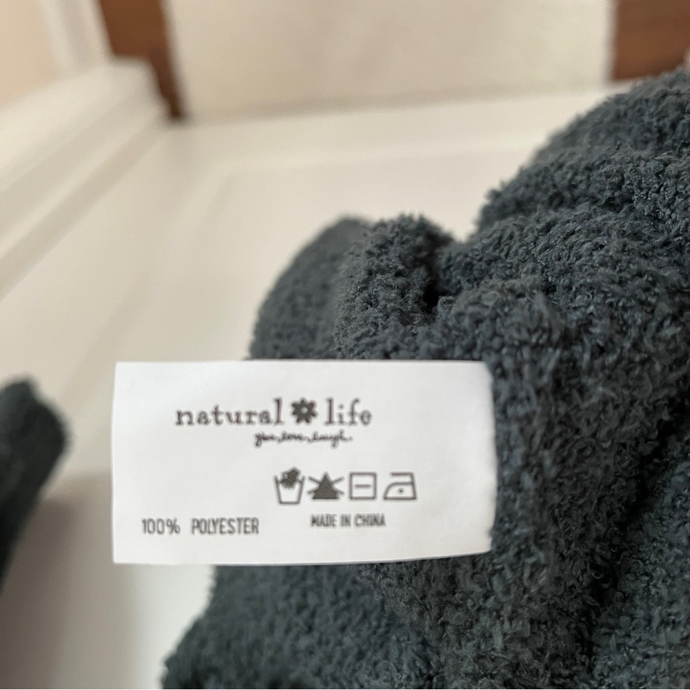 NWOT NATURAL LIFE Cozy Up Mini Sweater Dress in Charcoal - Picture 2 of 10